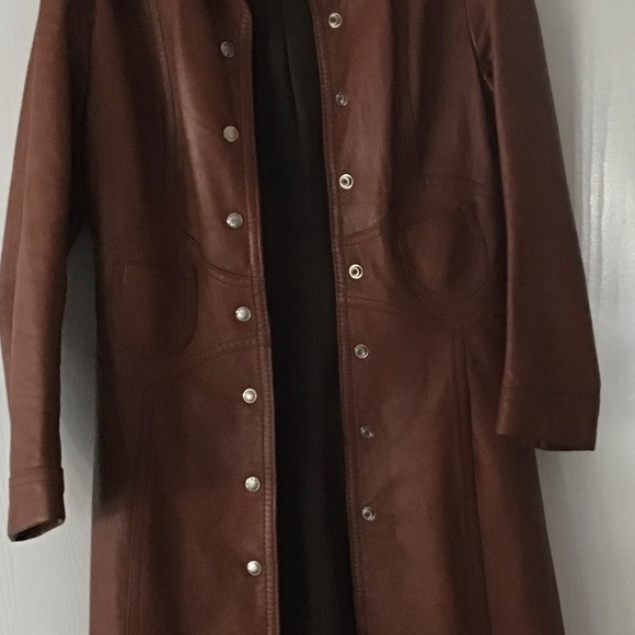 Vintage Leather coat - Picture 4 of 6